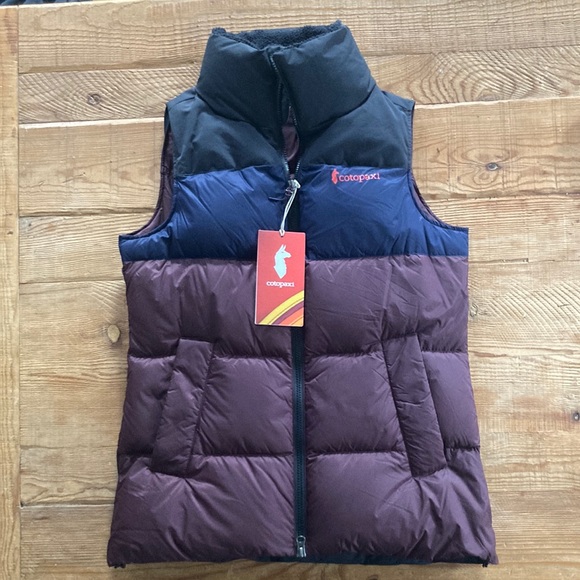 cotopaxi Jackets & Blazers - Cotopaxi Down Vest Women’s - XS Black and Black Iris